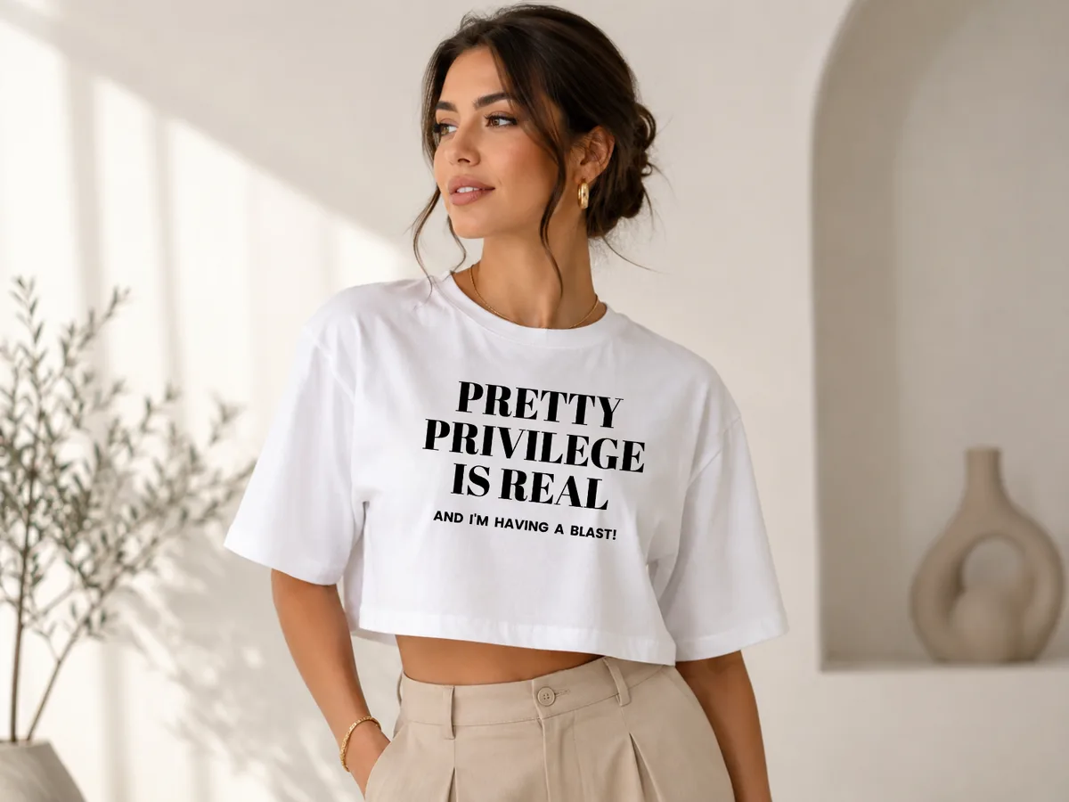 Crop Top “Pretty Privilege”