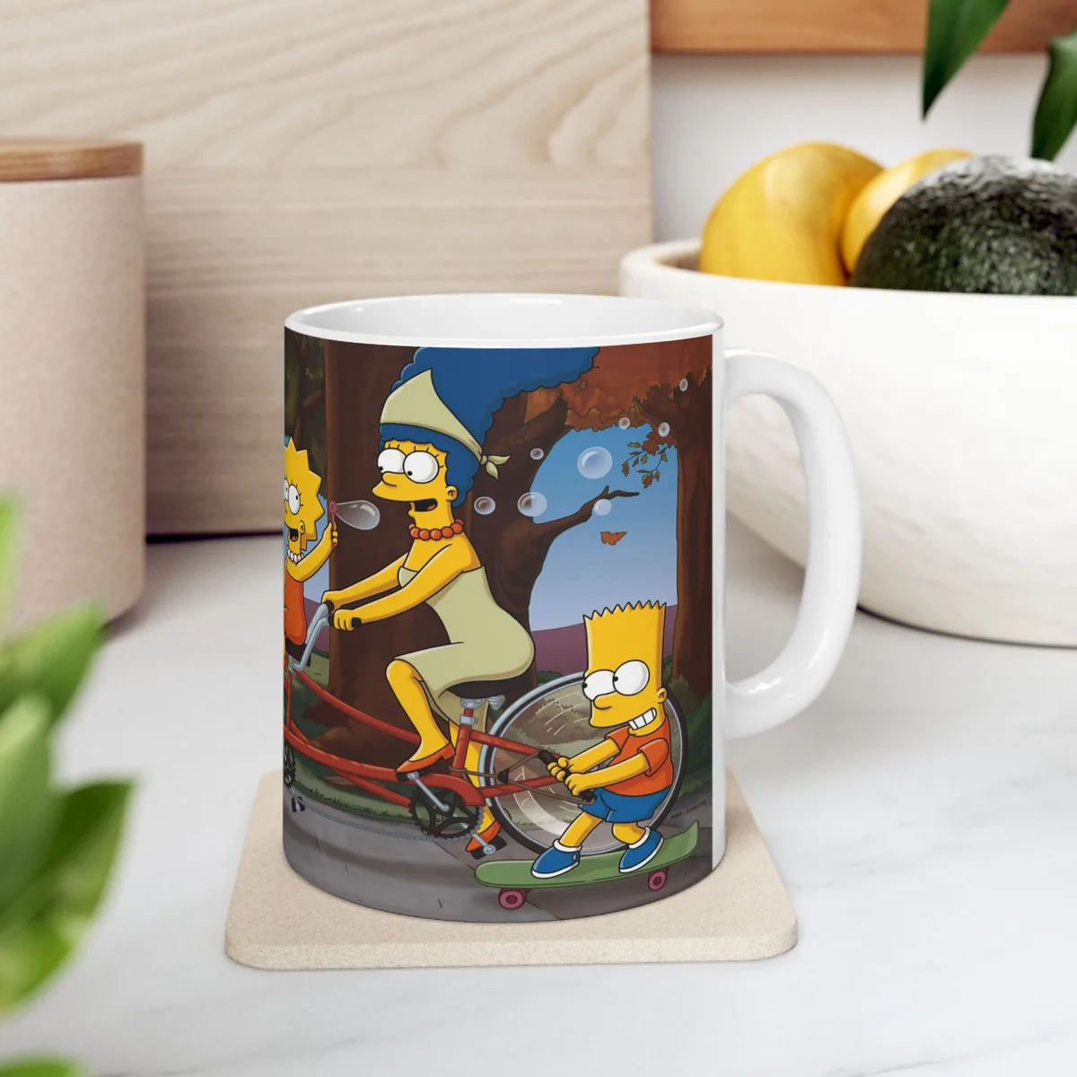 Taza Blanca Los Simpson en Bicicleta